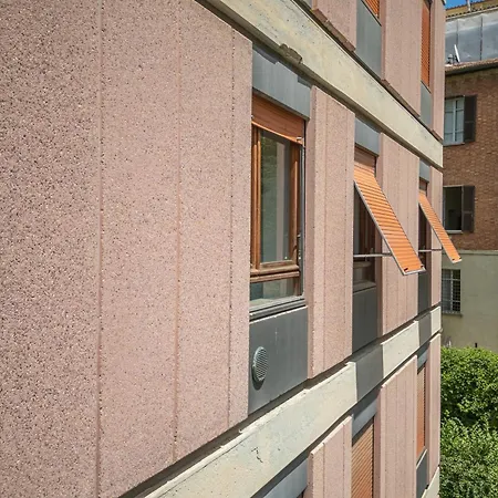 Quieta 6 - Renovated 70s Apt