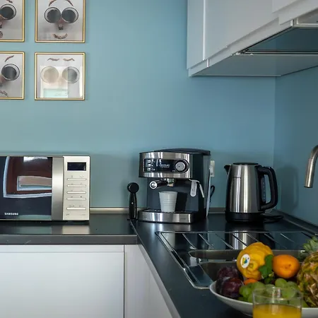 Apartamento Quieta 6 - Renovated 70s Apt *